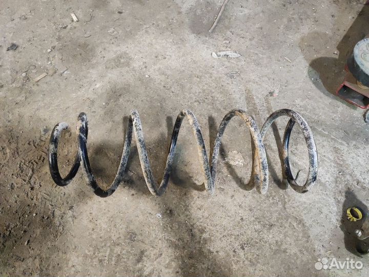 Пружина передняя peugeot 406