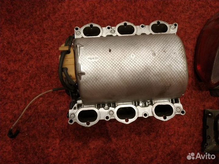 Впускной коллектор Mercedes GLK350