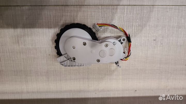 Колесо для робота пылесоса левое Xiaomi