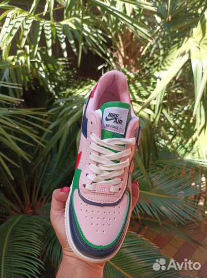 Кроссовки новые 38