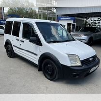 Ford Tourneo Connect 1.8 MT, 2010, 181 588 км, с пробегом, цена 850 000 руб.