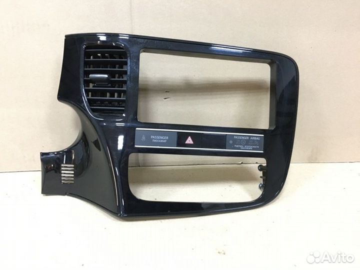 Накладка панели торпедо Mitsubishi Outlander 3 GF