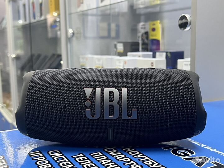 JBL Charge 5 Black новая