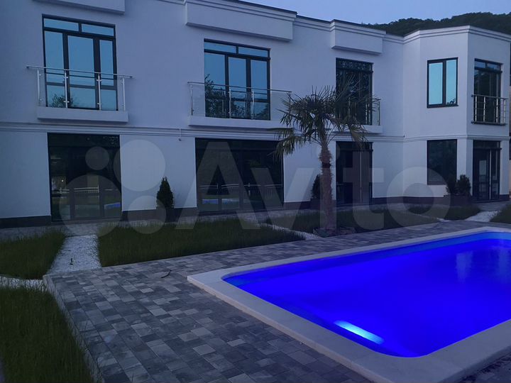 Таунхаус 95 м² на участке 2 сот.