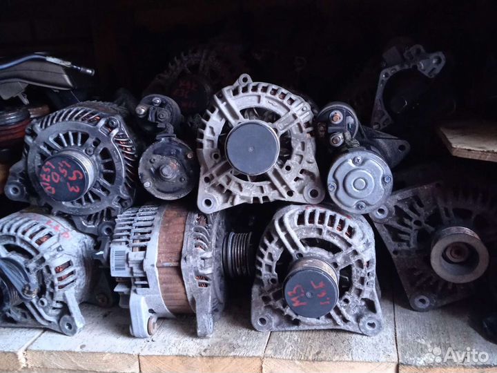 Генератор от Рено Сценник 3,Меган 3