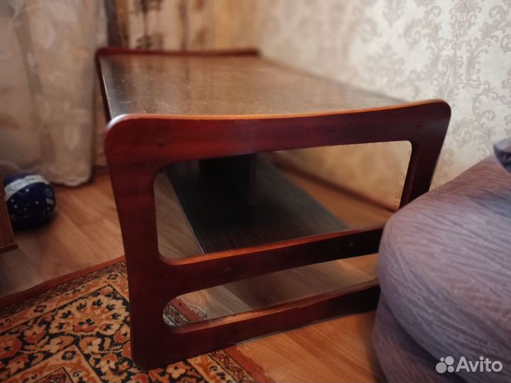 Журнальный столик бу