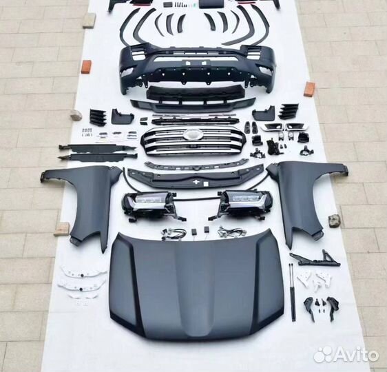 Land Cruiser 200 Комплект рестайлинга в 300 D9BV7