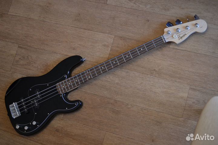 Бас гитара Fender squier affinity precision