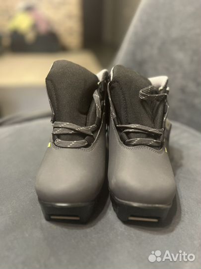 Ботинки лыжные Декатлон