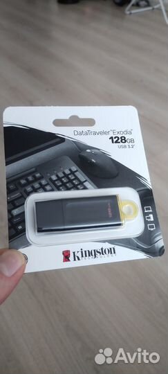 USB флэшка 128gb Kingston