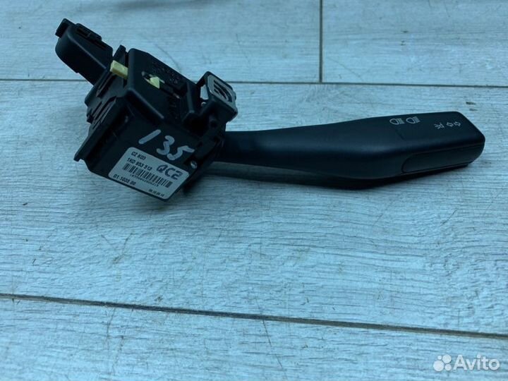 Подрулевой переключатель света Volkswagen Golf