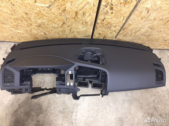 Торпедо панель Volvo XC60 вольво хс60