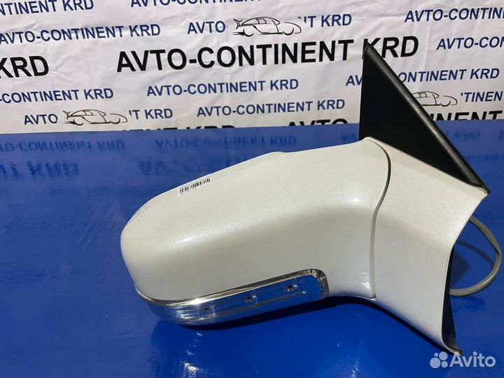 Зеркало переднее правое Nissan Elgrand E51 VQ35