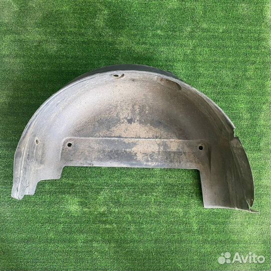 Подкрылок задний левый Renault Trafic 2.5 2005