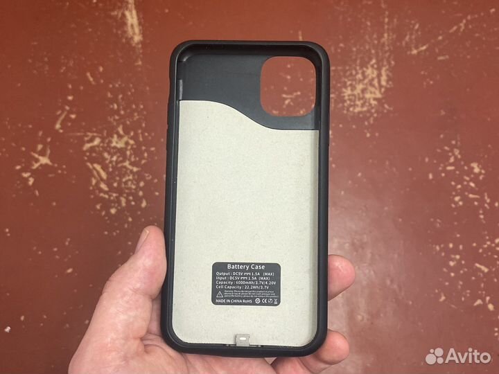 Чехол-зарядка на iPhone 11/Xr