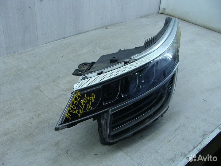 Фара левая Kia Seltos