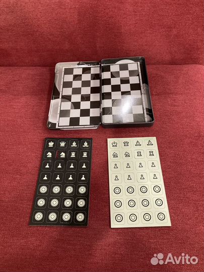 Настольные игры:магнитные шахматы, мемори