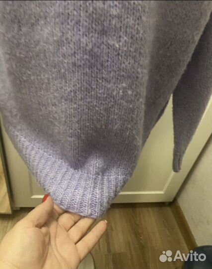 Свитер женский