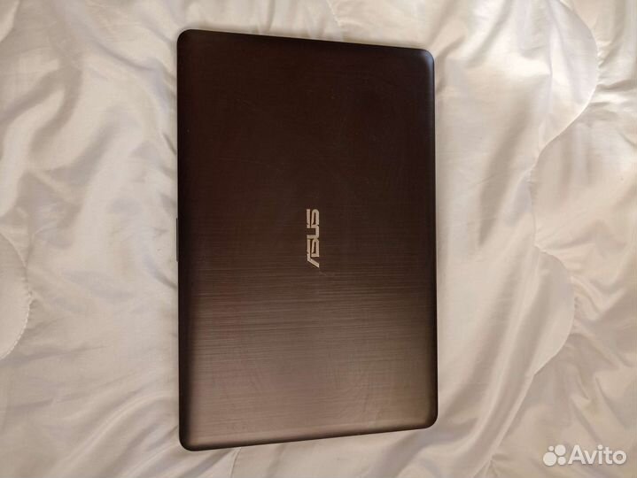 Ноутбук asus