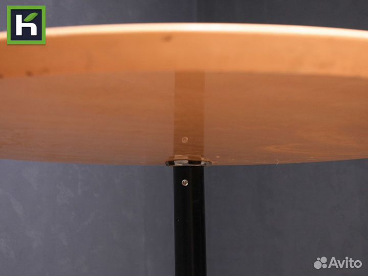 Стол для переговоров