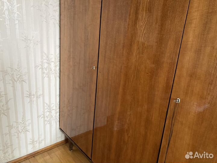 Продам шкаф для одежды