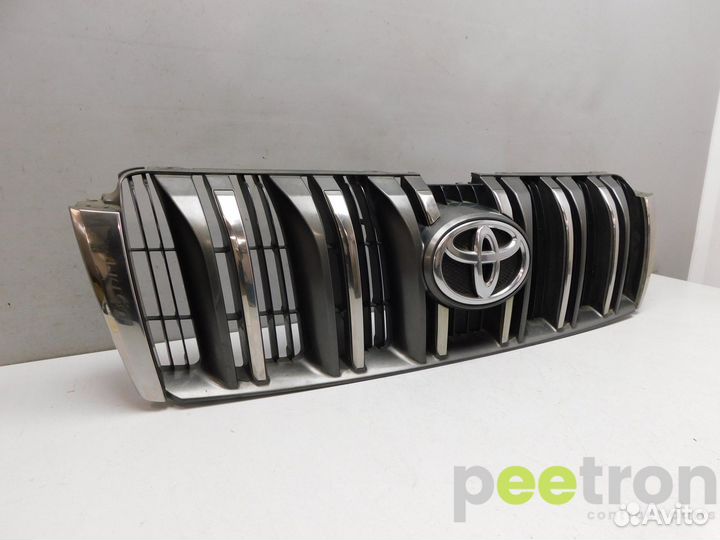 Б/У Б/У Решетка радиатора б/у 5311460080 toyota