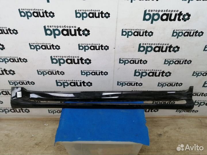 Накладка на подножку левая 51774-60160