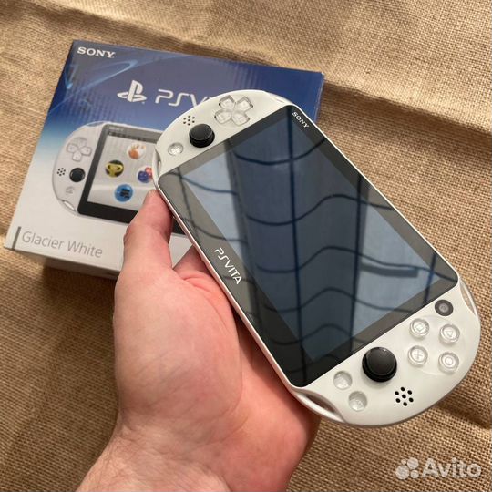 PS Vita Slim Glacier White