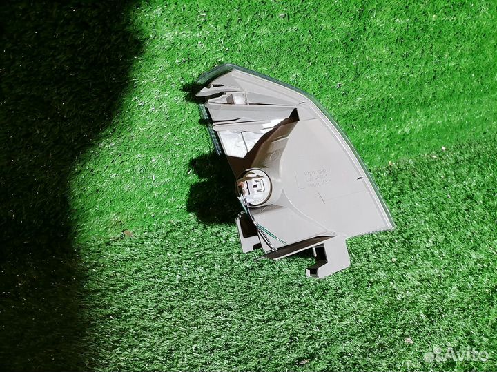 Габарит левый 3443 Nissan X-Trail T30 NT30 брак кр