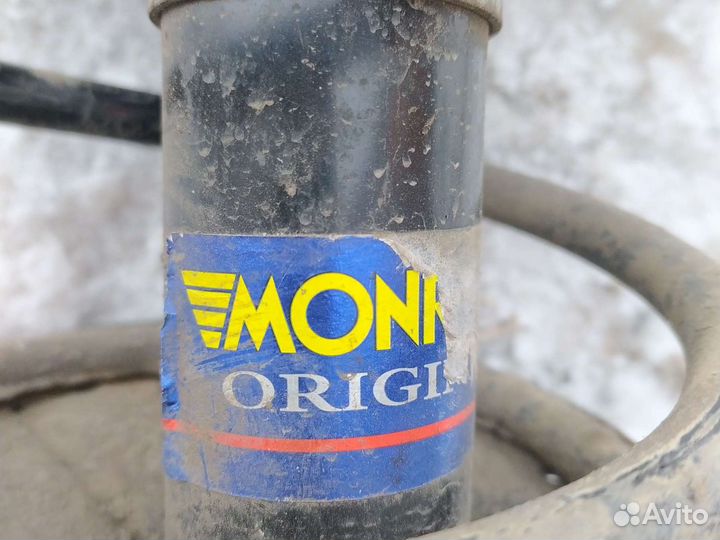 Передняя правая стойка chevrolet aveo т200