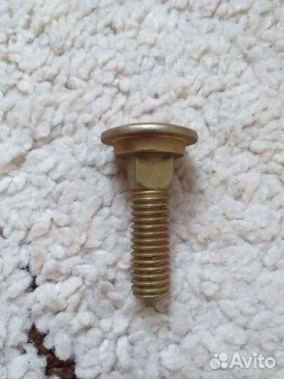 Болт крепления пальцев Макдон