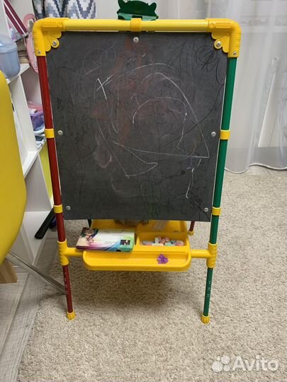 Мольберт растущий