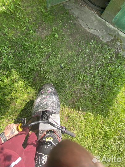 Скутер Suzuki lets2