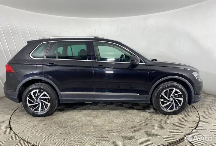 Volkswagen Tiguan 2.0 AMT, 2018, 53 602 км