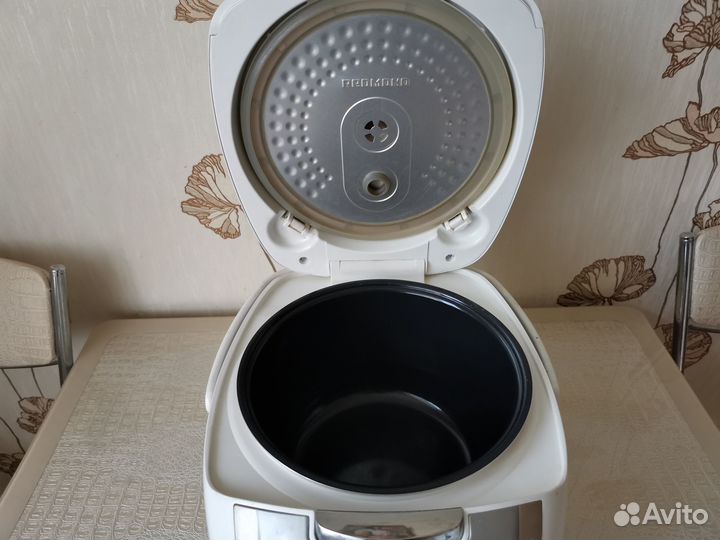 Мультиварка redmond rmc-m4502