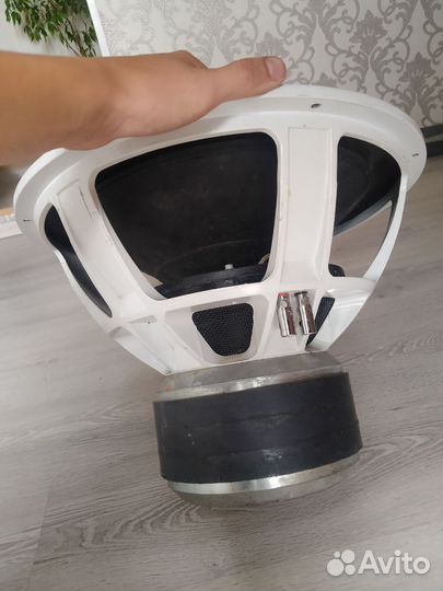 Продам сабвуфер