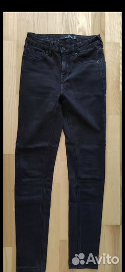 Джинсы скини