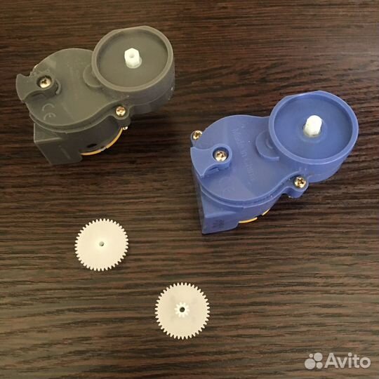 Шестерня модуля боковой щётки iRobot Roomba