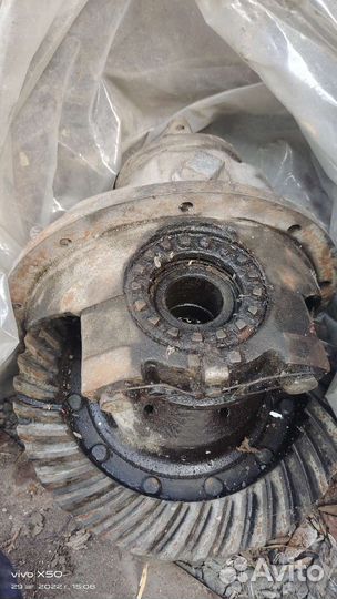 Редуктор, дифференциал моста газ-66 (66-2402010)