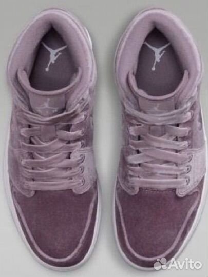 Кроссовки Nike Air Jordan 1 Mid SE Women's Shoes