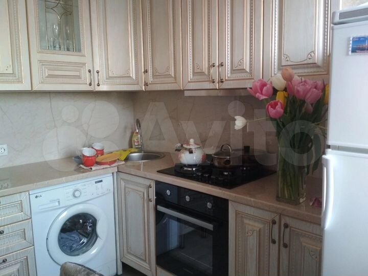 2-к. квартира, 52 м², 8/9 эт.