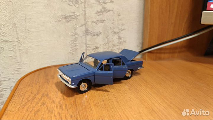 Волга газ-24 редкий цвет