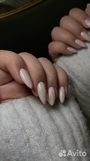 Модели/Маникюр / Педикюр / Наращивание ногтей