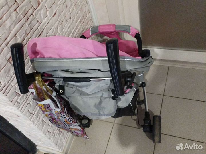 Коляска прогулочная