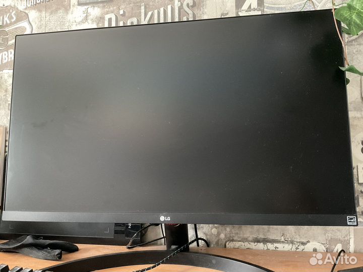 Монитор LG 27