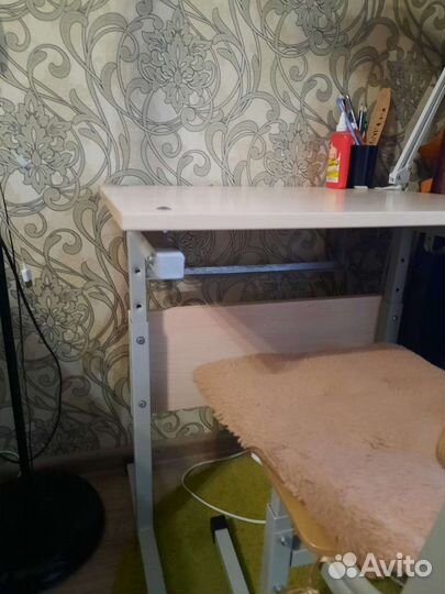 Детская парта