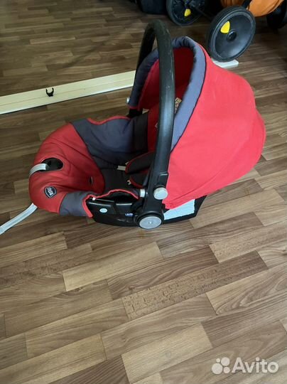 Автокресло chicco 0-12 мес