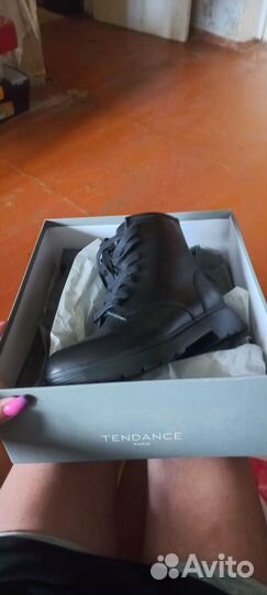 Ботинки натуральная кожа новые 39 размер