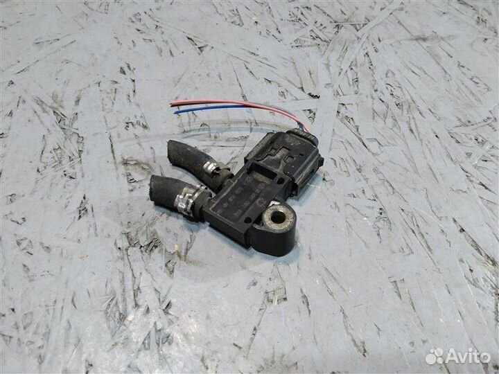 Датчик давления ог Mercedes R-Class W251 OM642