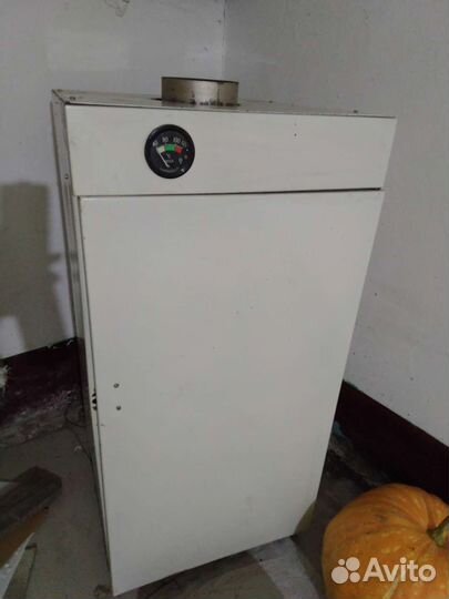 Газовый котел двухконтурный напольный